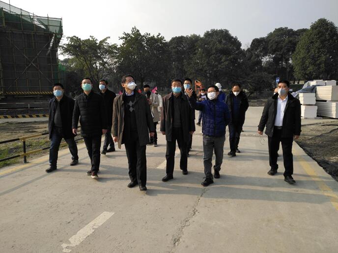 ���ŵ�ί��ǡ����³��ζ��ʶ� ����ţ���ݼ������