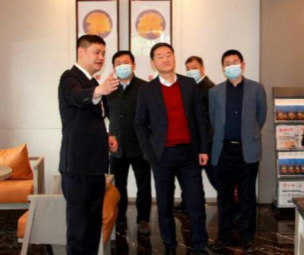 ���ŵ�ί������������³��ζ����С��������츮�㳡��