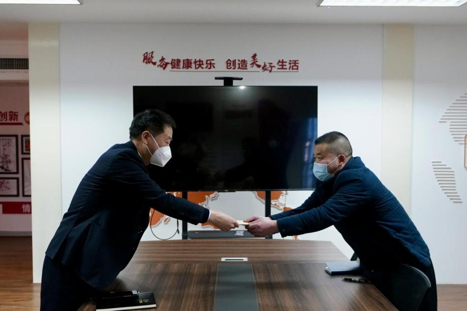 ӭ������ů ��עů���ġ��������򵼰��ӿ�չ�´��߷�ο�ʻ