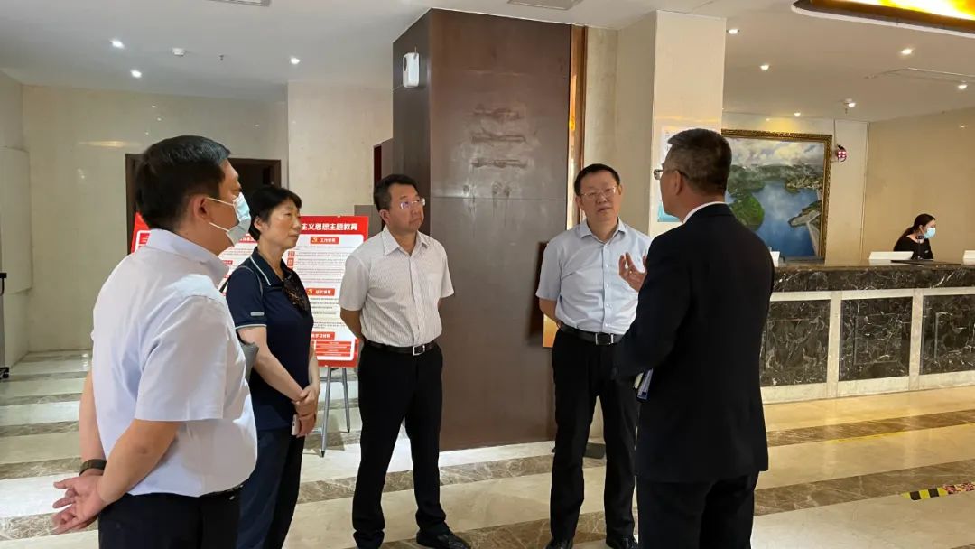 21d1d4f9-ebb4-4e10-abbb-a667353e7497