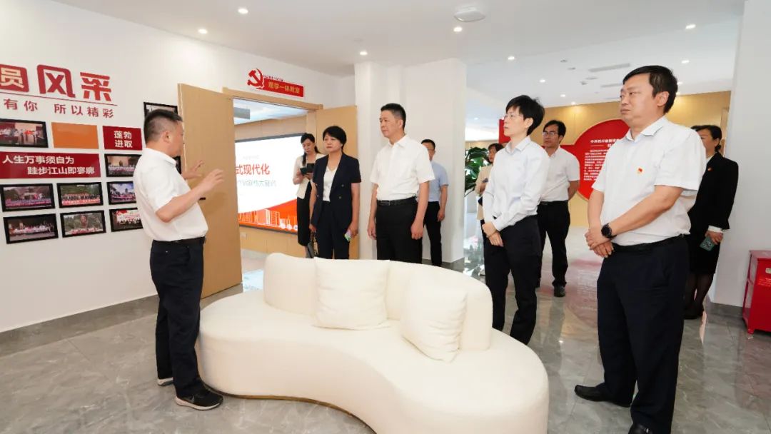 ����ʡ�������������ʲ���������ίԱ�����˸�һ��ݰ��w66�����������